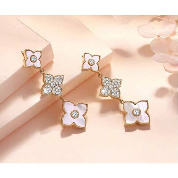 Beautiful Drop Earrings - Picture 4 of 6